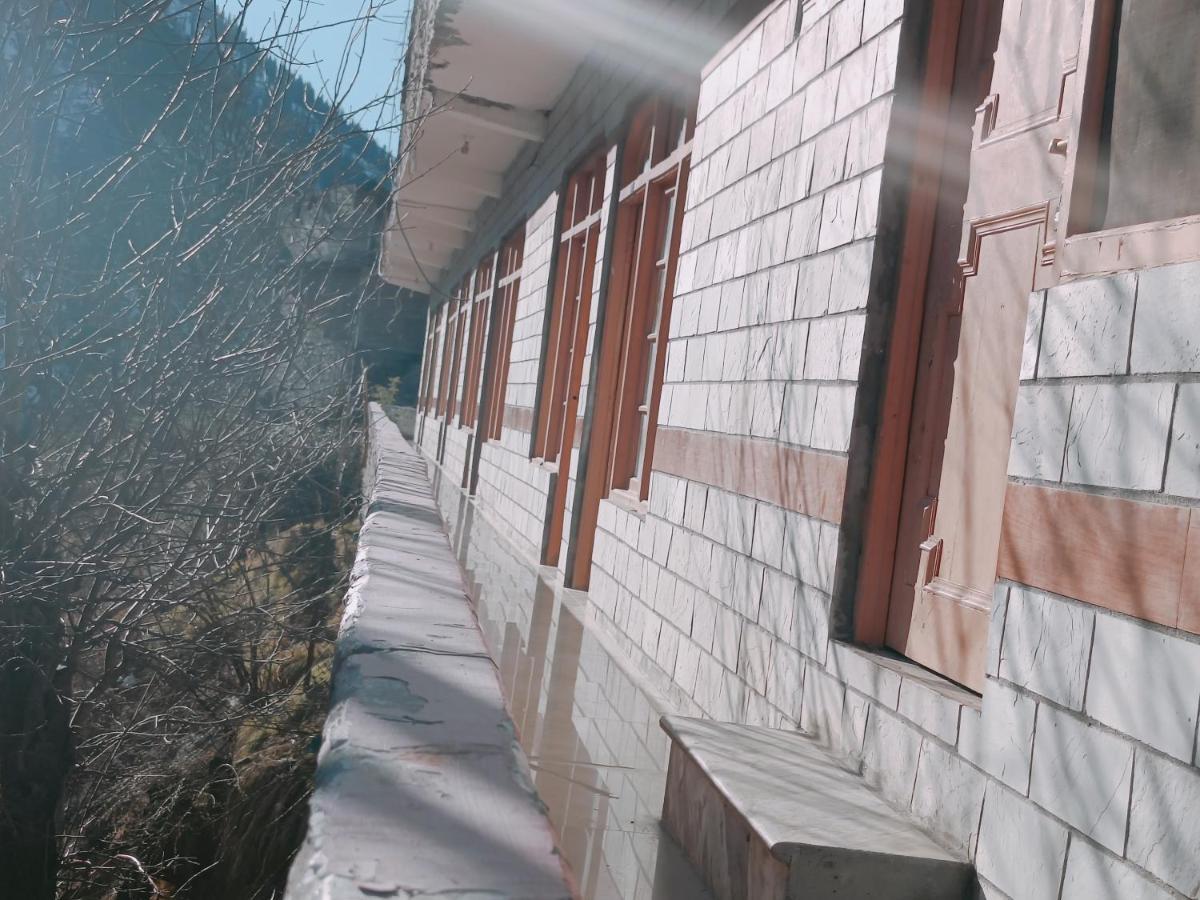 Snow Oak Guest House Kasol Exterior photo